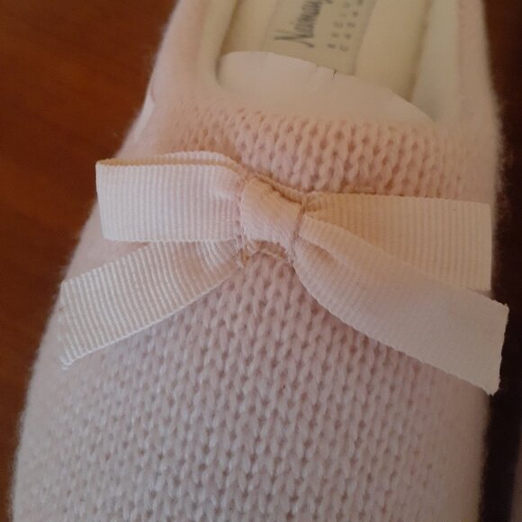 Neiman Marcus Cashmere Slippers - Picture 7 of 13